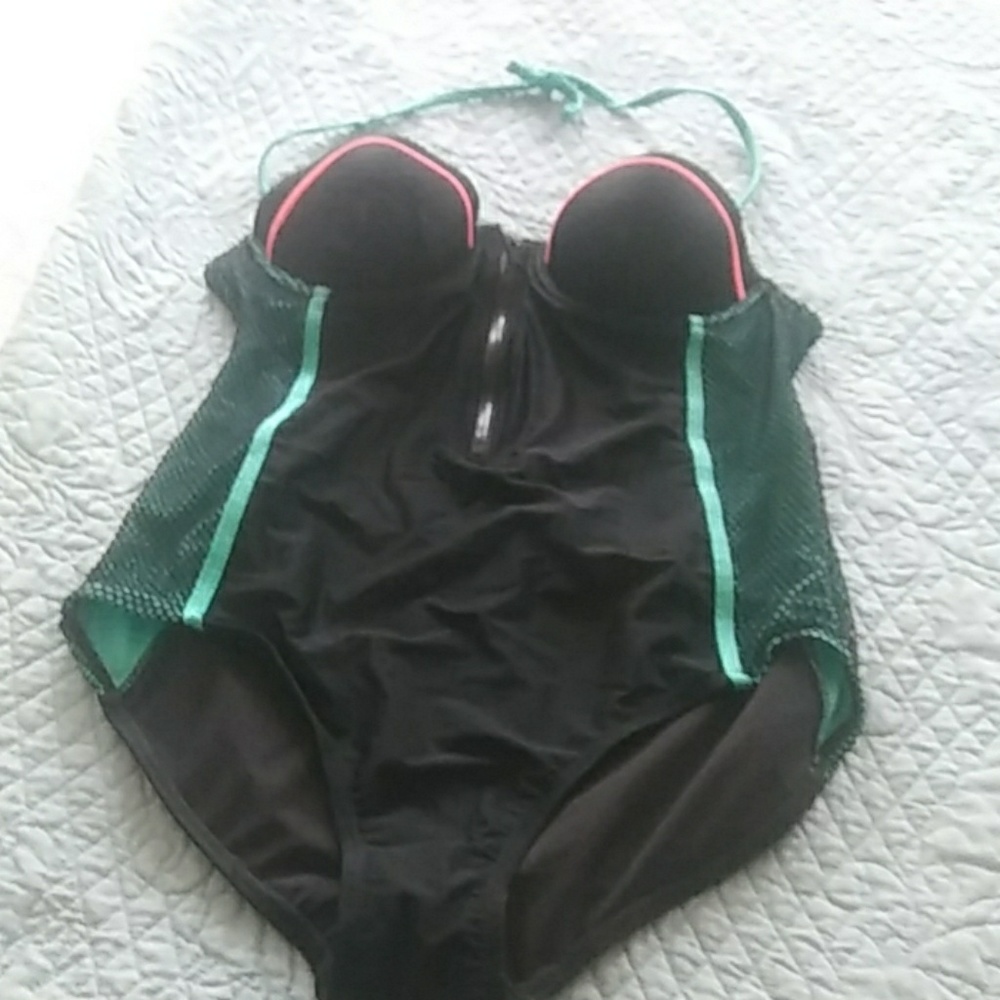 Swim suit
